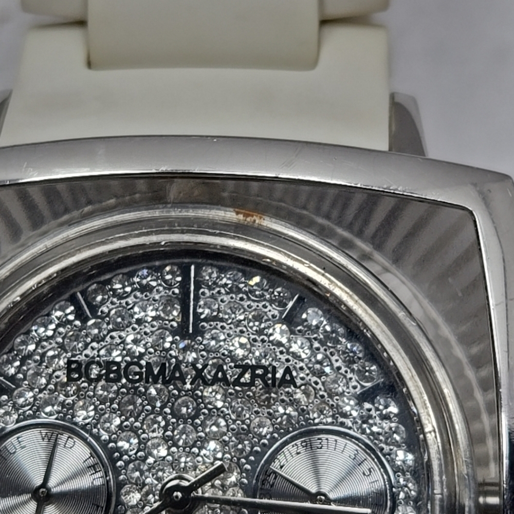 Womens BCBGMAXAZRIA BG8229 Elite Sport Watch White Rubberized Band New Battery - Picture 13 of 15